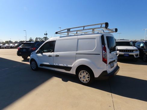 Used 2018 Ford Transit Connect XLT image 16