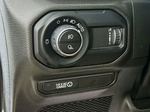 Used 2023 Jeep Gladiator Rubicon w/ LED Lighting Group image 10