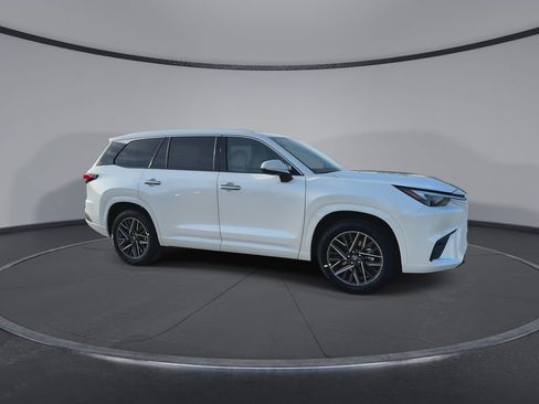 New 2026 Lexus TX 350 AWD image 2