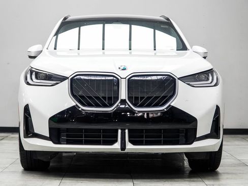 Used 2025 BMW X3 xDrive30i w/ Premium Package AWD/4WD image 7