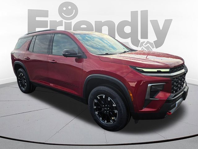 Used 2024 Chevrolet Traverse Z71 w/ Enhanced Driving Package AWD/4WD image 3