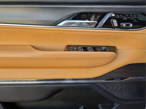 Used 2023 Jeep Grand Wagoneer Series III w/ Rear Seat Video Group 1 image 21