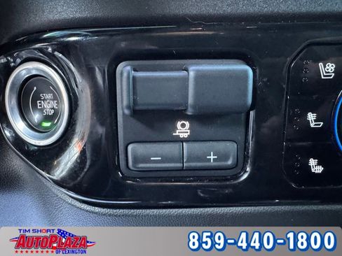 Used 2024 Chevrolet Silverado 2500 High Country w/ High Country Premium Package AWD/4WD image 28