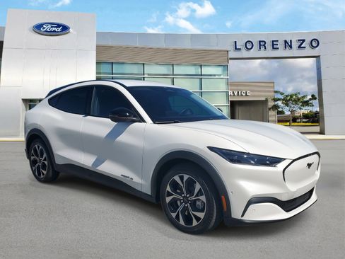 Used 2024 Ford Mustang Mach-E Select w/ Comfort Package Lite image 3