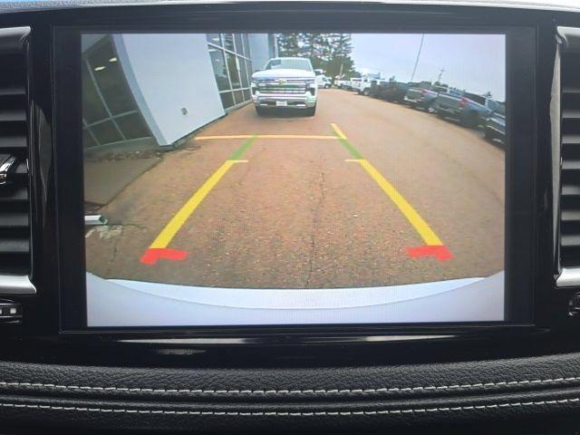 Used 2024 Chrysler Pacifica Limited w/ Uconnect Theater Family Group AWD/4WD image 34