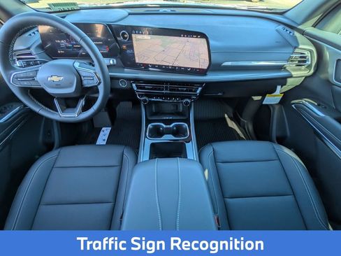 Used 2026 Chevrolet Traverse LT w/ Sun and Wheel Package image 30