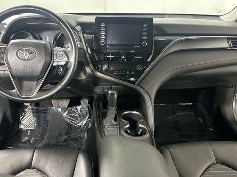 Used 2023 Toyota Camry SE FWD image 18