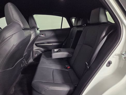 Used 2024 Toyota Venza XLE AWD/4WD image 26