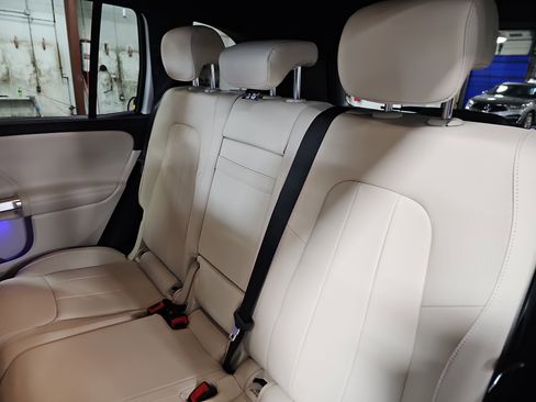 New 2026 Mercedes-Benz GLB 250 image 15