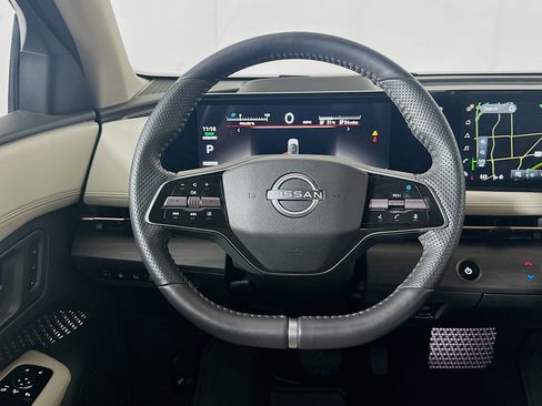 Used 2023 Nissan Ariya AWD image 18