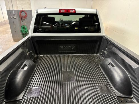 Used 2019 RAM 1500 Express image 9