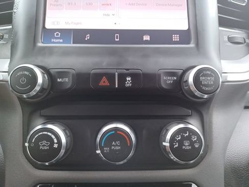 Used 2024 RAM 3500 Big Horn AWD/4WD image 27