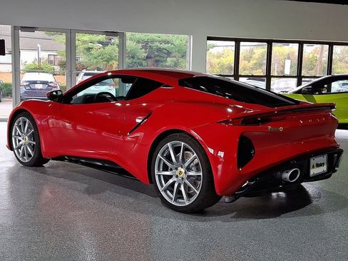Used 2025 Lotus Emira image 3