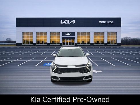 Certified 2025 Kia Sportage EX AWD/4WD image 2