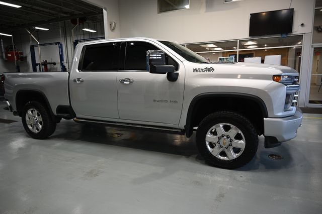 Used 2022 Chevrolet Silverado 2500 High Country w/ Technology Package AWD/4WD image 4
