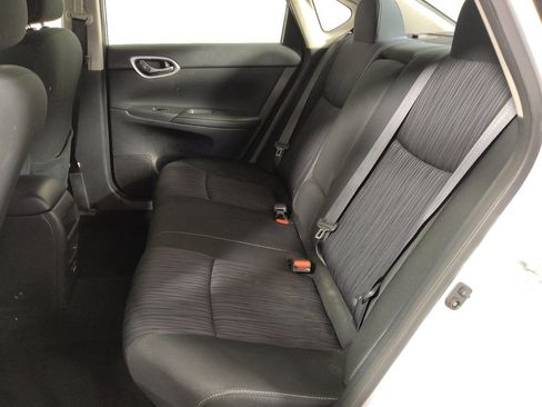 Used 2019 Nissan Sentra SV FWD image 18
