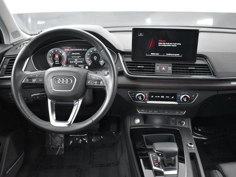 Used 2025 Audi Q5 2.0T Premium Plus w/ Premium Plus Package AWD/4WD image 12