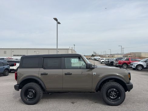New 2026 Ford Bronco Big Bend AWD/4WD image 4