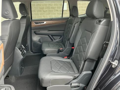 New 2026 Volkswagen Atlas SE AWD/4WD image 10