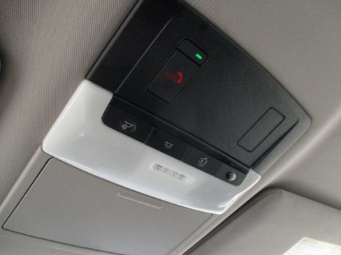 Used 2025 Nissan Altima 2.5 SV FWD image 23
