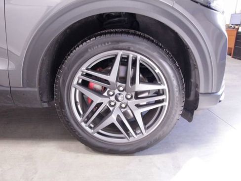 Used 2025 Ford Explorer ST-Line w/ ST-Line Street Pack image 11