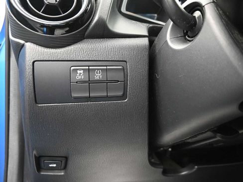 Used 2017 Toyota Yaris iA FWD image 16