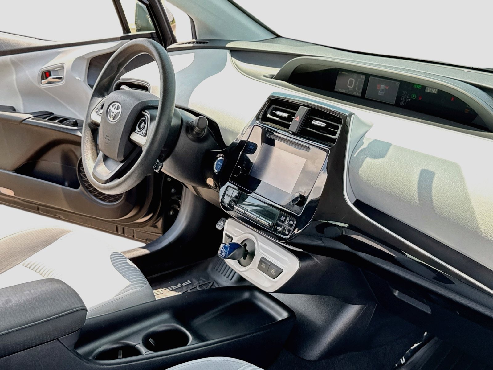 Used 2016 Toyota Prius Two FWD image 15