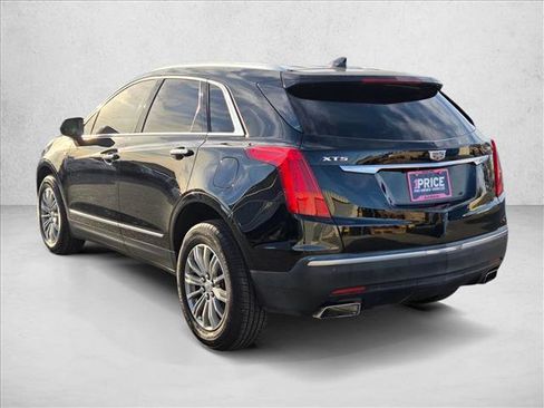 Used 2017 Cadillac XT5 Luxury w/ Driver Awareness Package image 8