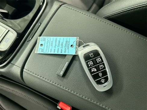 Used 2024 Hyundai Tucson Limited image 12