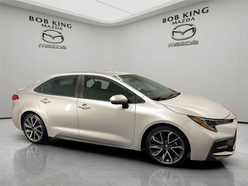 Used 2020 Toyota Corolla SE FWD image 7