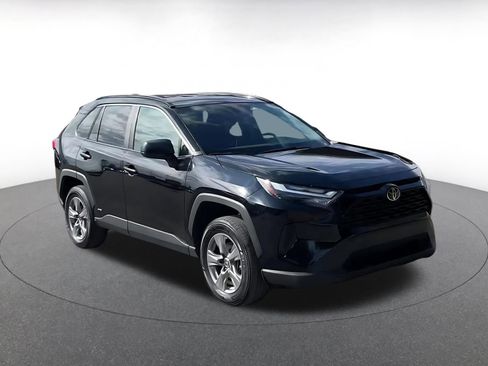 Used 2025 Toyota RAV4 LE image 2