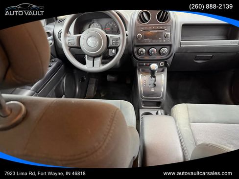 Used 2013 Jeep Compass Sport FWD image 8