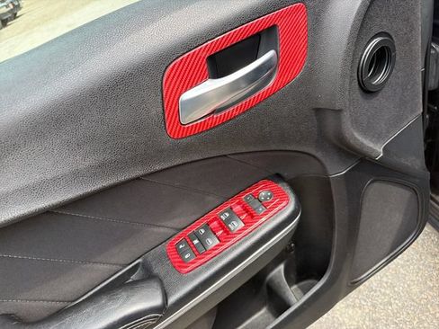 Used 2016 Dodge Charger R/T RWD image 13