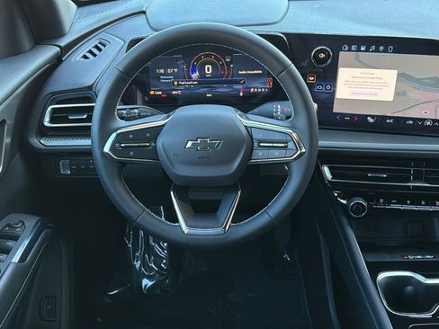 New 2026 Chevrolet Traverse LT w/ Midnight/Sport Edition AWD/4WD image 12