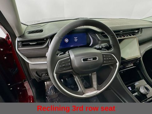 Used 2023 Jeep Grand Cherokee L Limited image 17