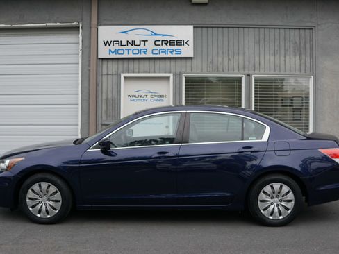 Used 2011 Honda Accord LX image 19