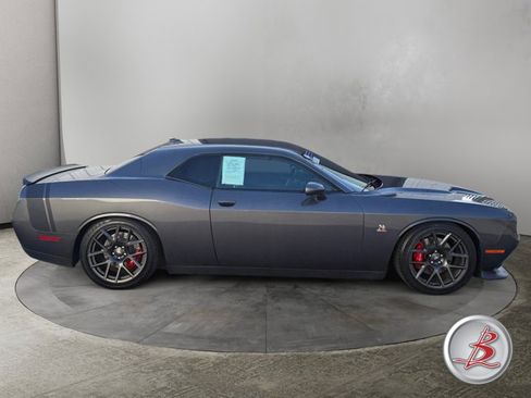 Used 2018 Dodge Challenger R/T Scat Pack w/ Leather Interior Group RWD image 8