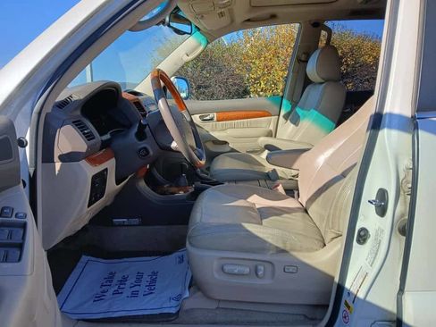 Used 2004 Lexus GX 470 image 9