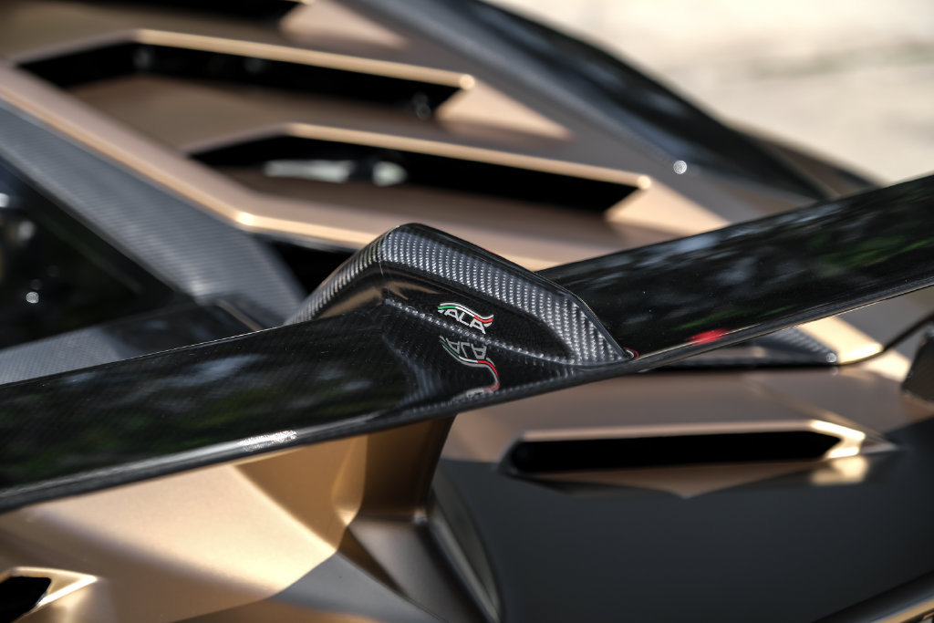 Used 2020 Lamborghini Aventador SVJ AWD/4WD image 57
