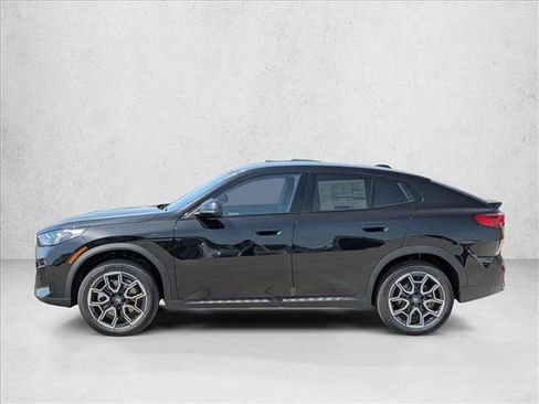 Used 2026 BMW X2 xDrive28i w/ Technology Package AWD/4WD image 5