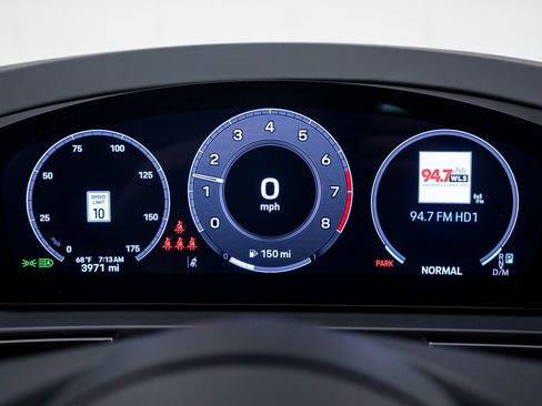 Certified 2025 Porsche Cayenne Coupe AWD/4WD image 21