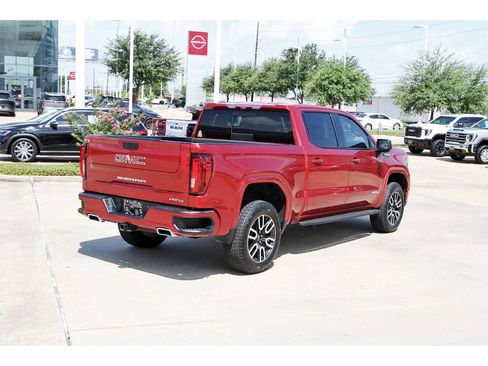 Used 2023 GMC Sierra 1500 AT4 w/ AT4 Premium Package AWD/4WD image 7