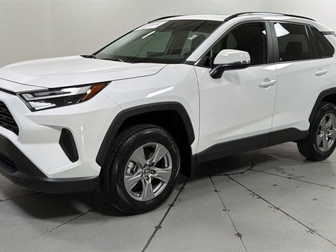 Used 2025 Toyota RAV4 XLE w/ Convenience Package image 1