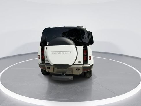 Used 2023 Land Rover Defender 110 X-Dynamic SE AWD/4WD image 7