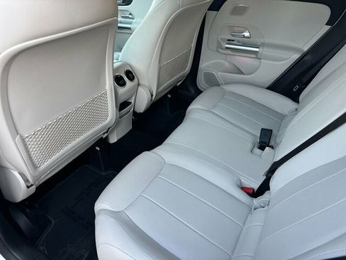 Used 2025 Mercedes-Benz GLA 250 image 15