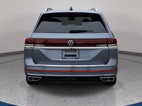 Used 2024 Volkswagen Atlas SEL Premium R-Line AWD/4WD image 6