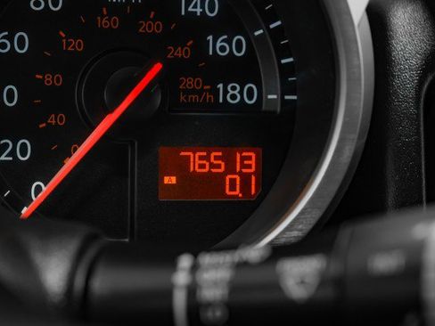 Used 2017 Nissan 370Z Touring Sport image 17