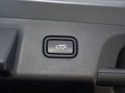 Used 2025 Hyundai Palisade SEL image 12