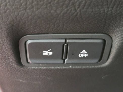 Used 2018 Chevrolet Corvette Grand Sport RWD image 27