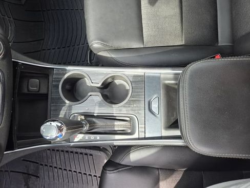 Used 2017 Chevrolet Impala LT FWD image 16